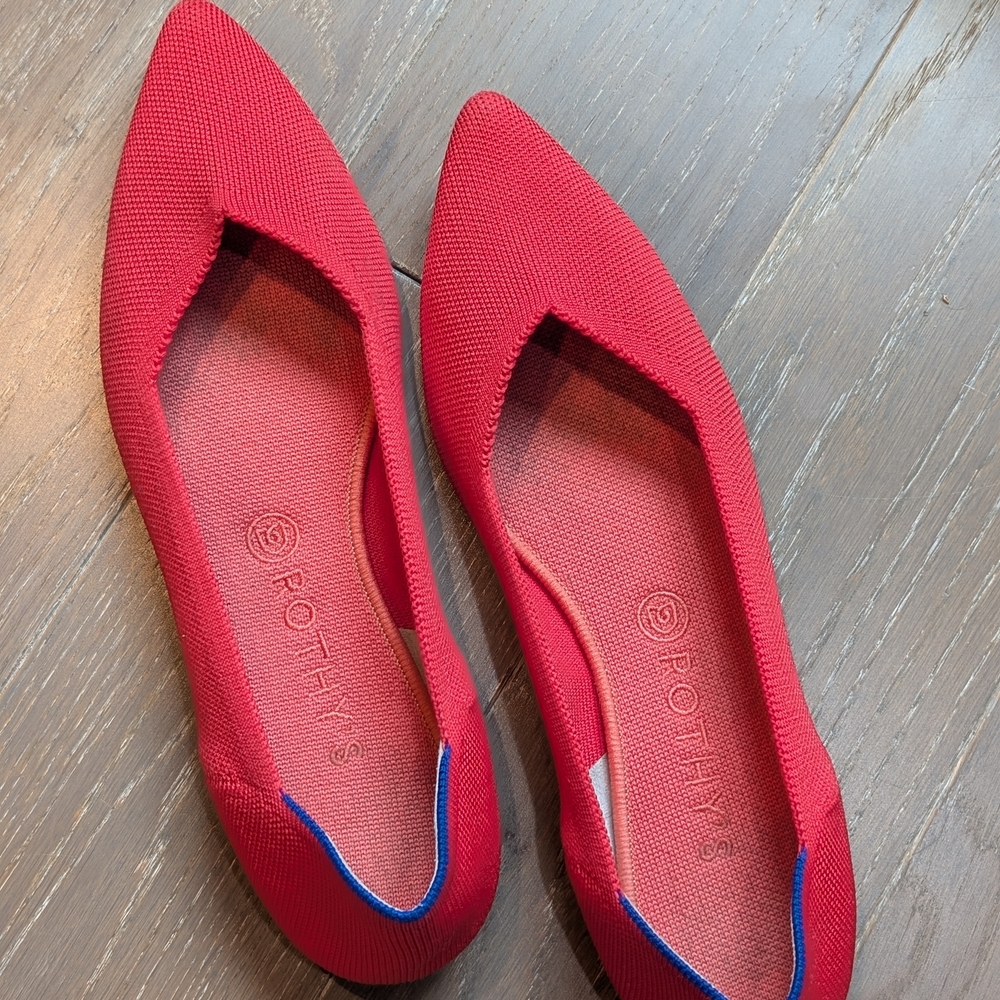 Women's Red Flats